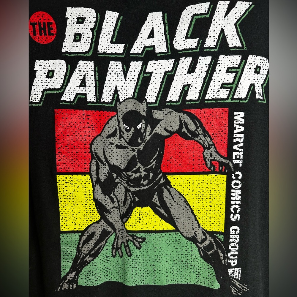 🔸Marvel Black Panther T-shirt Large - Picture 3 of 4